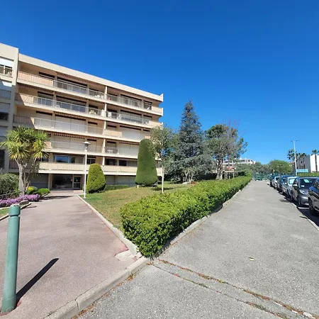 Eden Park T3 Apartment