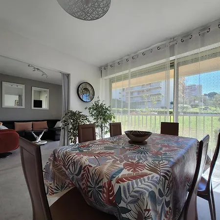 Eden Park T3 * Antibes